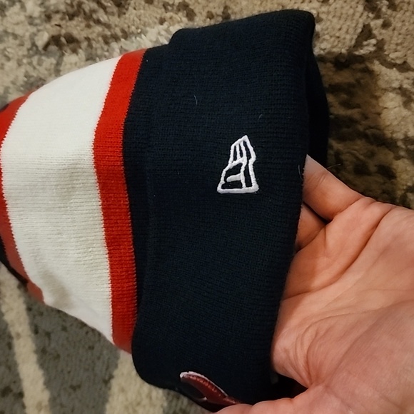 Texans beanie with pim, NWOT - Picture 3 of 4